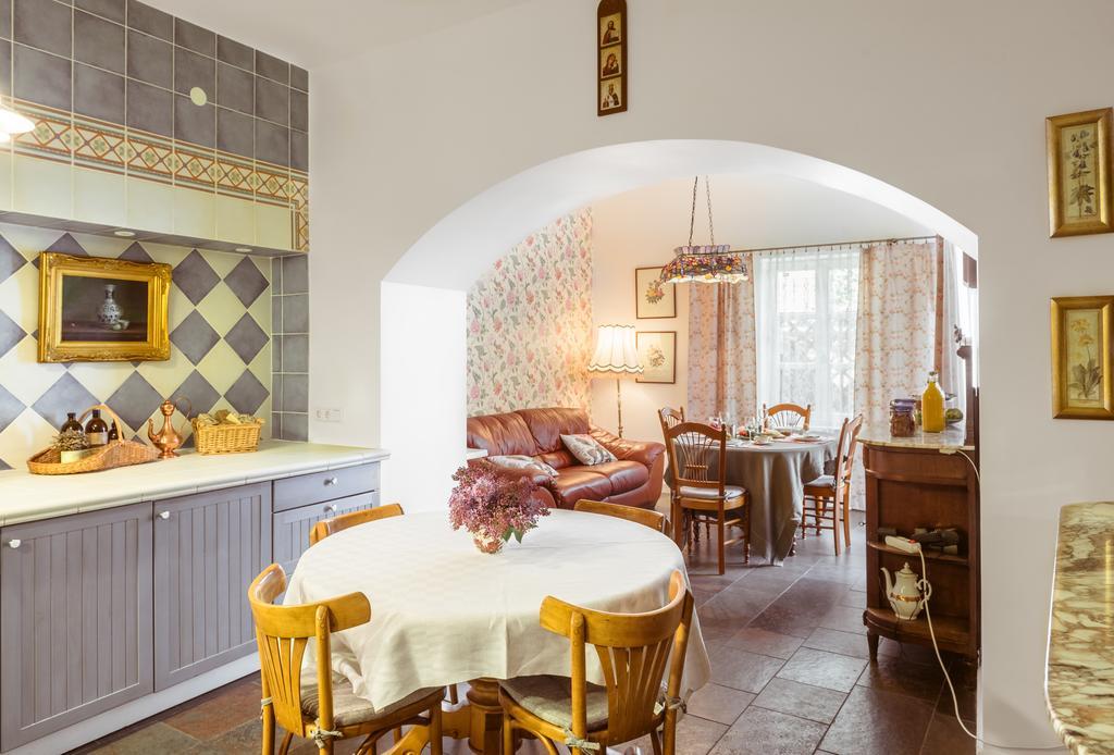 The Secret Garden Boutique B&B Βίλνιους Εξωτερικό φωτογραφία