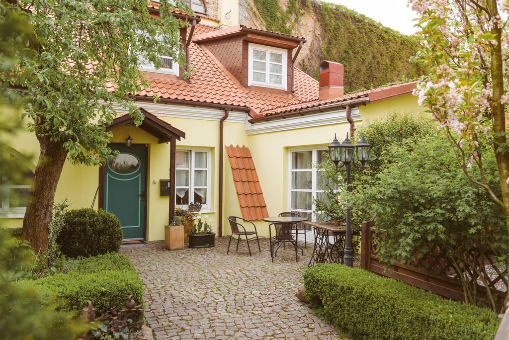 The Secret Garden Boutique B&B Βίλνιους Εξωτερικό φωτογραφία